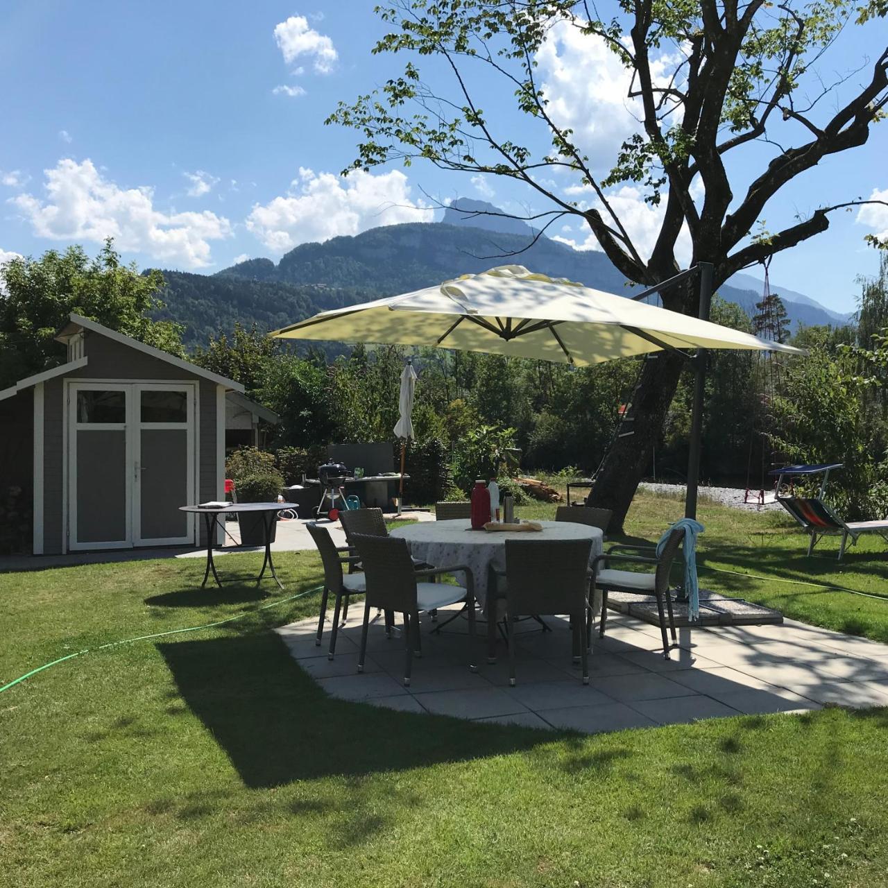 Haus Eleisa Lägenhet Brunnen Exteriör bild